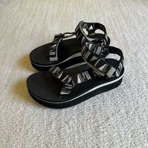 teva platform sandals